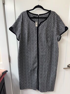 Talbots Plus Size Black and White Sheath Sweater Dress 22W